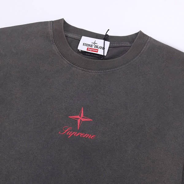 入手困難 シュプリーム × ストーンアイランド ロゴ Tシャツ 偽物 Shd96218